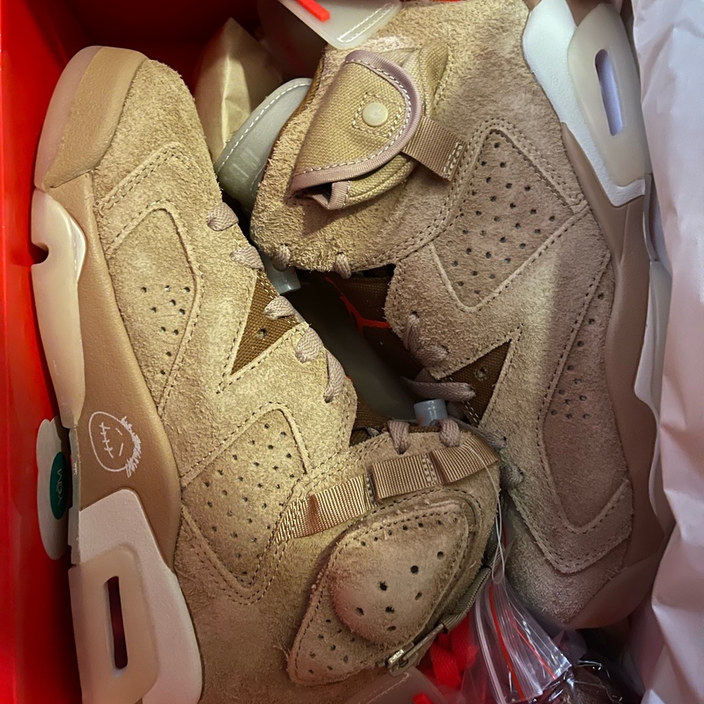 Travis Scott 6s Khaki